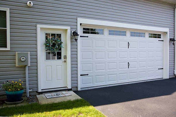 24/7 Emergency Garage Door Panel Replacement experts in Pierce County County, GA